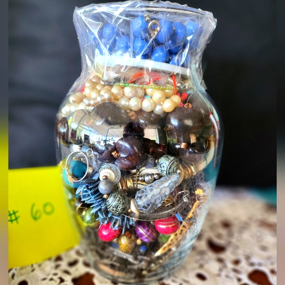 Grab bag vase